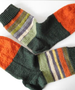 Alternative view of Handgestrickte Wollsocken Gr. 47 – Grün-Orange gestreift