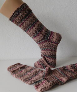 Alternative view of Handgestrickte Wollsocken Gr. 39 - Beige braun lila petro gestreift