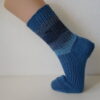 Handgestrickte Wollsocken Gr. 38 - blau mit Streifenmuster im Bein – Bild 5