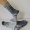 Handgestrickte Wollsocken Gr. 46 – Grau-im-Farbverlauf – Bild 3