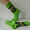 Handgestrickte Wollsocken Gr. 36 – Hellgrün mit Steifenmuster im Bein – Bild 4