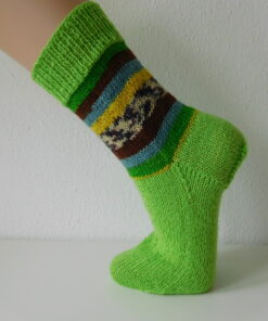 Handgestrickte Wollsocken Gr. 36 – Hellgrün mit Steifenmuster im Bein