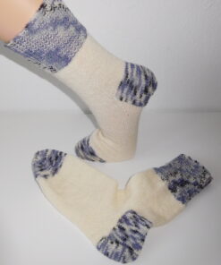 Alternative view of Handgestrickte Wollsocken Gr. 39 - Wollweiß im Clowndesign lila gestreift
